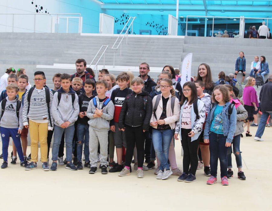 Classe de l'école Jean Macé d'Etaples lors de la visite de Nausicaa